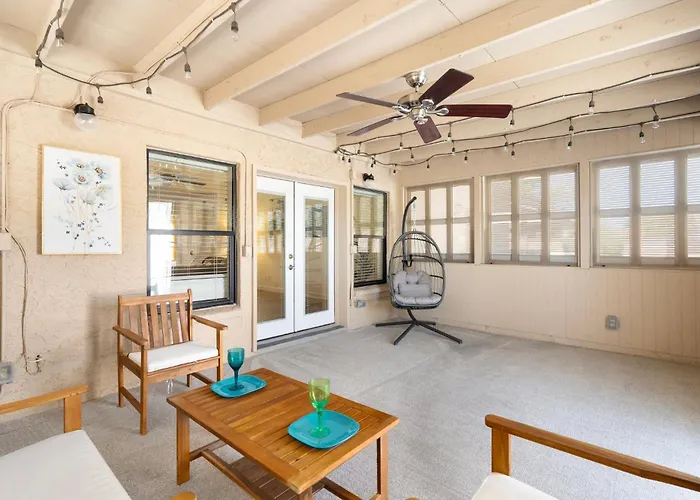 Spacious 4bedroom With Private Pool In Prime Location Scottsdale