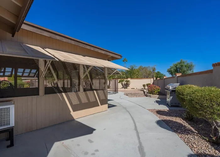 Spacious 4bedroom With Private Pool In Prime Location Holiday home
