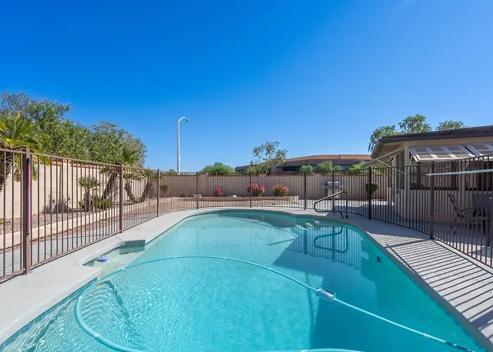 Spacious 4bedroom With Private Pool In Prime Location Holiday home *