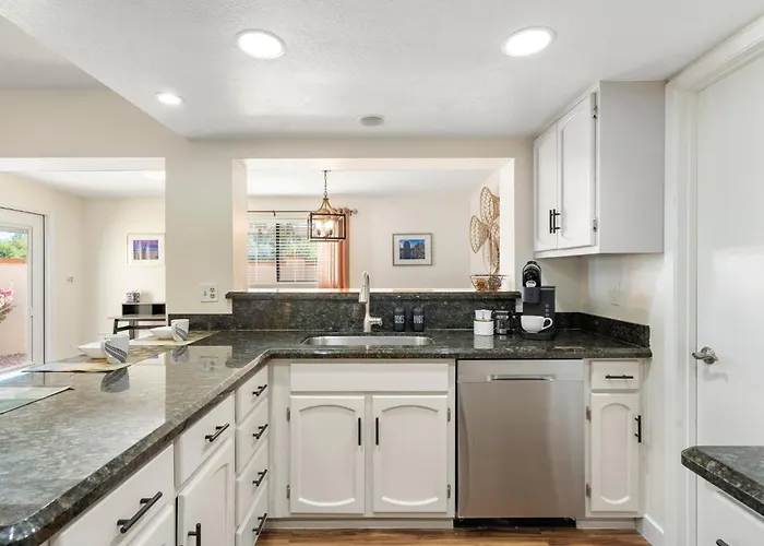 Holiday home Spacious 4bedroom With Private Pool In Prime Location Scottsdale