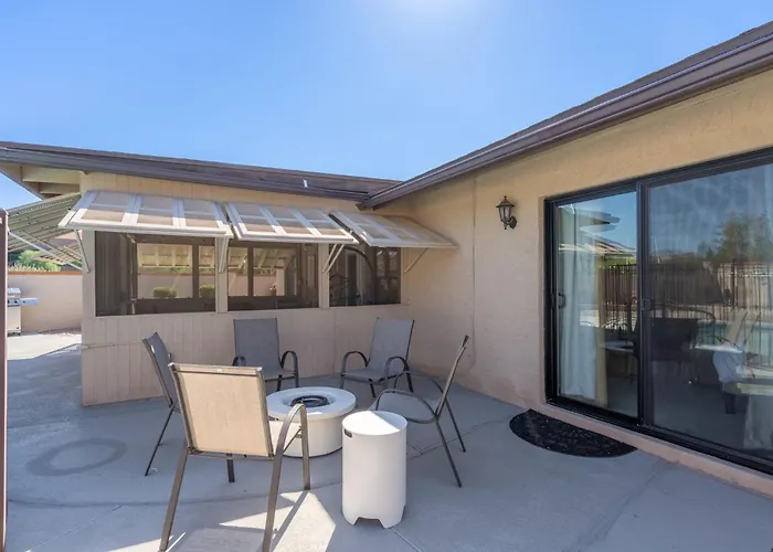 Spacious 4bedroom With Private Pool In Prime Location Holiday home