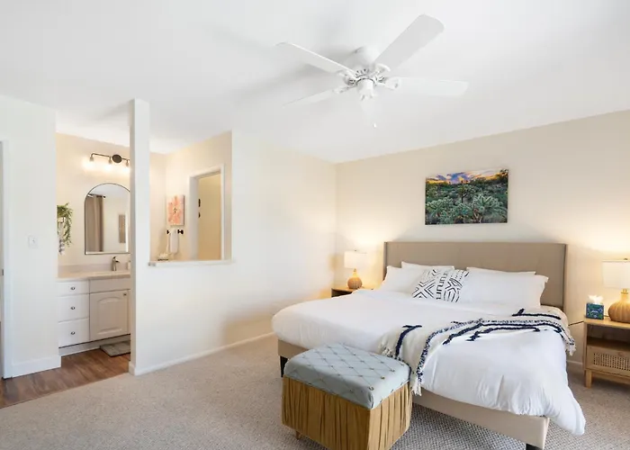 Spacious 4bedroom With Private Pool In Prime Location Scottsdale